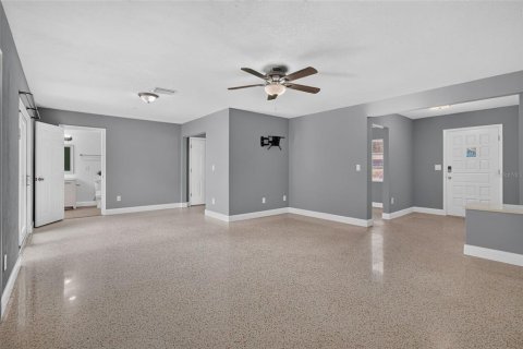 Villa ou maison à louer à Dunedin, Floride: 3 chambres, 138.24 m2 № 2435028 - photo 10