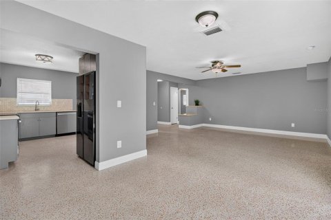 Villa ou maison à louer à Dunedin, Floride: 3 chambres, 138.24 m2 № 2435028 - photo 14