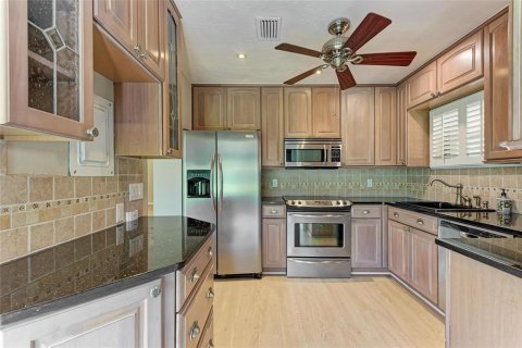 Casa en venta en Bradenton, Florida, 2 dormitorios, 150.22 m2 № 1746312 - foto 7