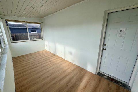 Studio in Riviera Beach, Florida № 2083421 - photo 2