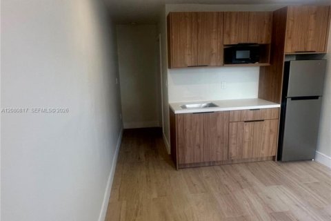 Appartement à louer à Miami, Floride: 1 chambre № 2338698 - photo 3