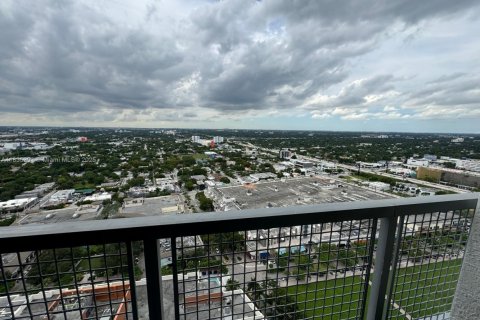 Condominio en venta en Miami, Florida, 60.85 m2 № 1934996 - foto 21