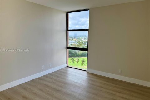 Condominio en venta en Aventura, Florida, 2 dormitorios, 121.98 m2 № 2011268 - foto 13