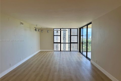 Condominio en venta en Aventura, Florida, 2 dormitorios, 121.98 m2 № 2011268 - foto 6