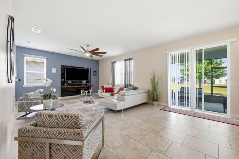 Casa en venta en Davenport, Florida, 4 dormitorios, 272.02 m2 № 2208670 - foto 7