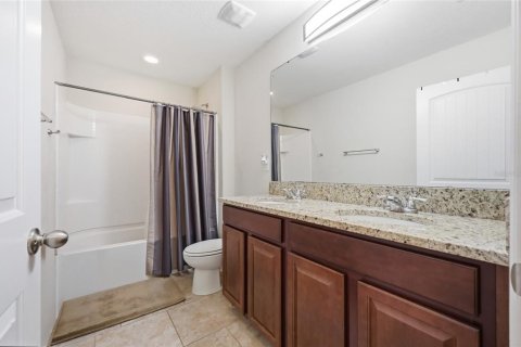 Casa en venta en Davenport, Florida, 4 dormitorios, 272.02 m2 № 2208670 - foto 19