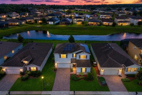 Casa en venta en Davenport, Florida, 4 dormitorios, 272.02 m2 № 2208670 - foto 2