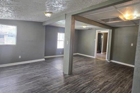 Casa en venta en Tampa, Florida, 4 dormitorios, 133.31 m2 № 2386210 - foto 2