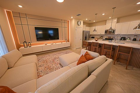 Townhouse in Clermont, Florida 5 bedrooms, 211.45 sq.m. № 1911174 - photo 4