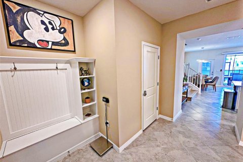 Townhouse in Clermont, Florida 5 bedrooms, 211.45 sq.m. № 1911174 - photo 2