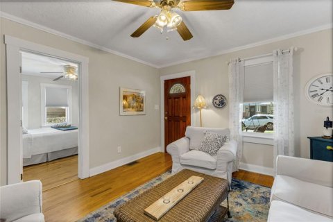 House in Lakeland, Florida 2 bedrooms, 91.79 sq.m. № 2094678 - photo 6