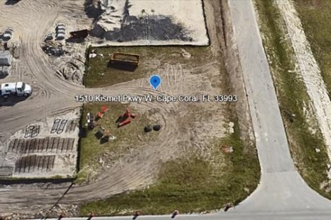 Land in Cape Coral, Florida № 1276324 - photo 7