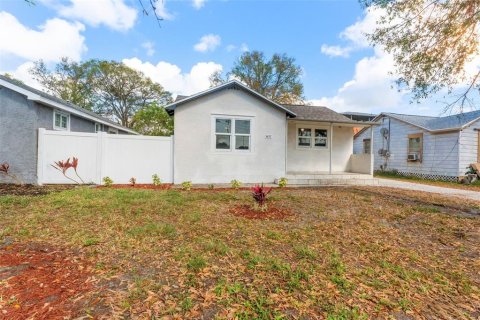 House in Saint Petersburg, Florida 3 bedrooms, 96.25 sq.m. № 1907886 - photo 17