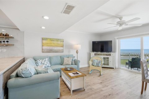 Condo in Flagler Beach, Florida, 2 bedrooms  № 2150712 - photo 21