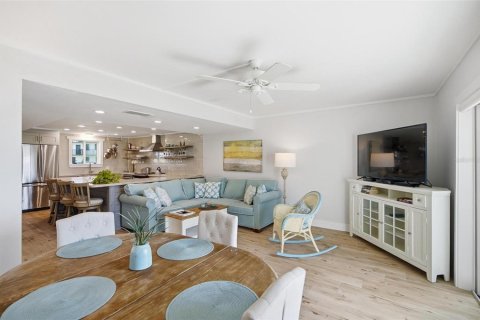 Condo in Flagler Beach, Florida, 2 bedrooms  № 2150712 - photo 14