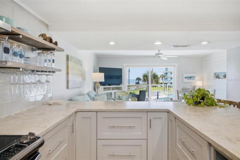 Condo in Flagler Beach, Florida, 2 bedrooms  № 2150712 - photo 7