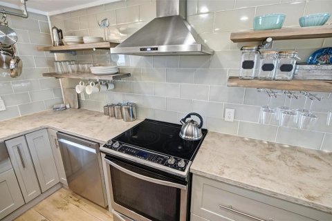 Condo in Flagler Beach, Florida, 2 bedrooms  № 2150712 - photo 10