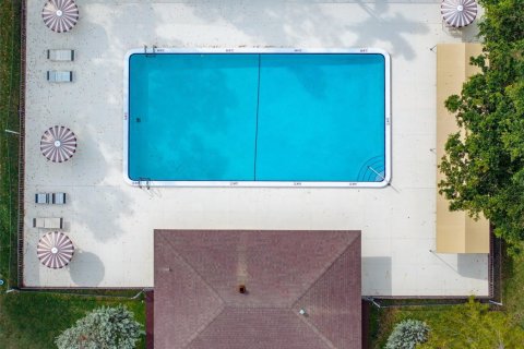 Купить кондоминиум в Тамарак, Флорида 2 спальни, 96.8м2, № 1057050 - фото 1