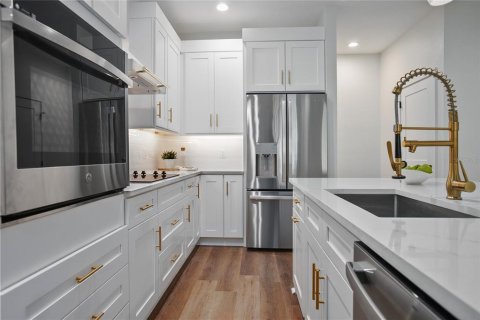 House in Lake Helen, Florida 4 bedrooms, 257.8 sq.m. № 1894707 - photo 14