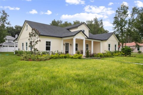 House in Lake Helen, Florida 4 bedrooms, 257.8 sq.m. № 1894707 - photo 3