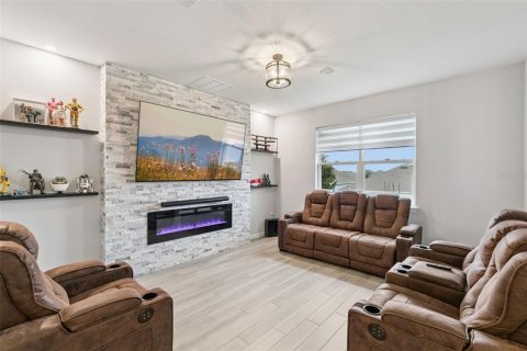 Casa en venta en Clermont, Florida, 4 dormitorios, 230.12 m2 № 2120341 - foto 9