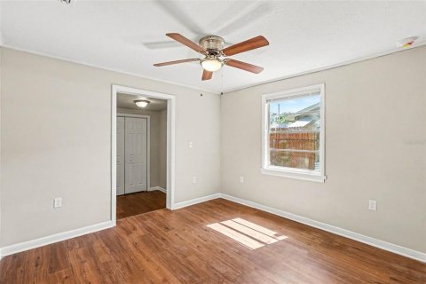 Villa ou maison à louer à Tampa, Floride: 3 chambres, 126.9 m2 № 2315099 - photo 21