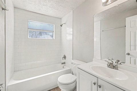Villa ou maison à louer à Tampa, Floride: 3 chambres, 126.9 m2 № 2315099 - photo 25