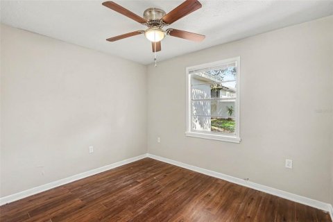 Villa ou maison à louer à Tampa, Floride: 3 chambres, 126.9 m2 № 2315099 - photo 22