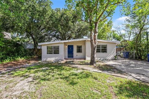 Villa ou maison à louer à Tampa, Floride: 3 chambres, 126.9 m2 № 2315099 - photo 2