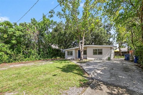 Villa ou maison à louer à Tampa, Floride: 3 chambres, 126.9 m2 № 2315099 - photo 4