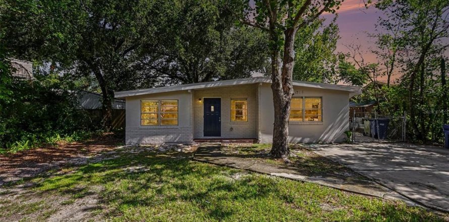Villa ou maison à Tampa, Floride 3 chambres, 126.9 m2 № 2315099
