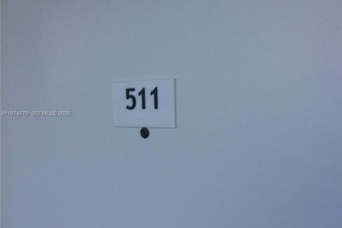 Condo in North Bay Village, Florida, 1 bedroom  № 2042909 - photo 22