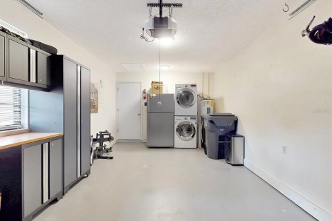 Townhouse in Haines City, Florida 2 bedrooms, 113.9 sq.m. № 2095104 - photo 24