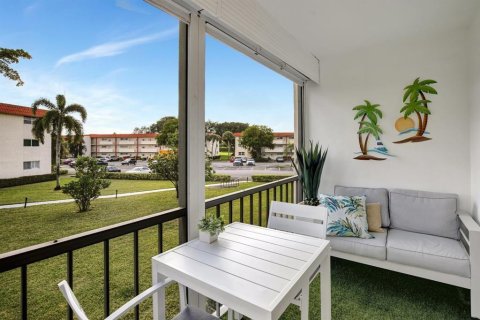 Condo in Pembroke Pines, Florida, 2 bedrooms № 2082644 - photo 28