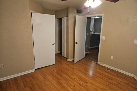 Condo in West Palm Beach, Florida, 1 bedroom  № 2393201 - photo 5