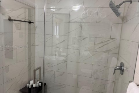 Снять в аренду виллу или дом в Марафон, Флорида 3 спальни, 192.68м2, № 1957954 - фото 8