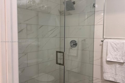 Снять в аренду виллу или дом в Марафон, Флорида 3 спальни, 192.68м2, № 1957954 - фото 6