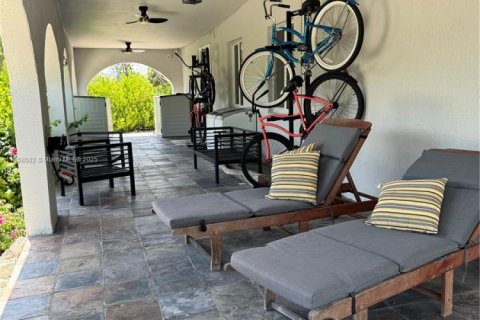 Снять в аренду виллу или дом в Марафон, Флорида 3 спальни, 192.68м2, № 1957954 - фото 16