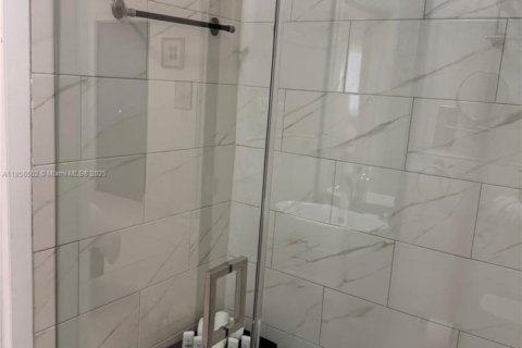 Снять в аренду виллу или дом в Марафон, Флорида 3 спальни, 192.68м2, № 1957954 - фото 29