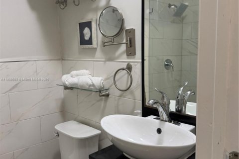 Снять в аренду виллу или дом в Марафон, Флорида 3 спальни, 192.68м2, № 1957954 - фото 25