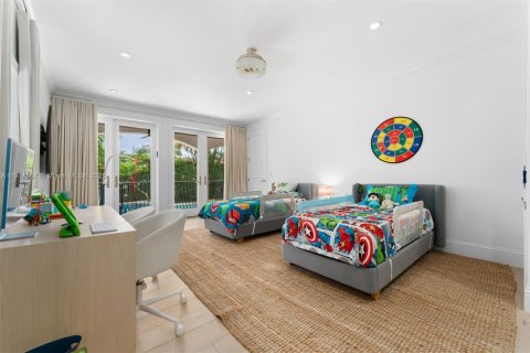 Купить виллу или дом в Бей-Харбор-Айлендс, Флорида 4 спальни, 312.43м2, № 1970033 - фото 22