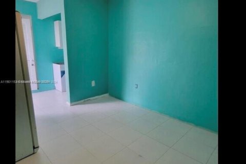 Propiedad comercial en alquiler en Hollywood, Florida, 1 dormitorio, 99.5 m2 № 1954266 - foto 1