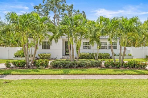 Villa ou maison à vendre à Saint Petersburg, Floride: 3 chambres, 113.62 m2 № 1904973 - photo 1