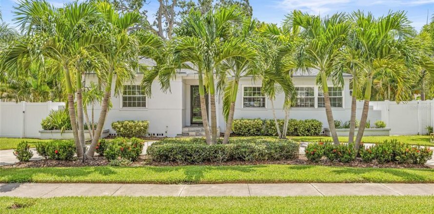 Villa ou maison à Saint Petersburg, Floride 3 chambres, 113.62 m2 № 1904973