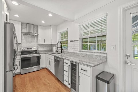 Villa ou maison à vendre à Saint Petersburg, Floride: 3 chambres, 113.62 m2 № 1904973 - photo 4