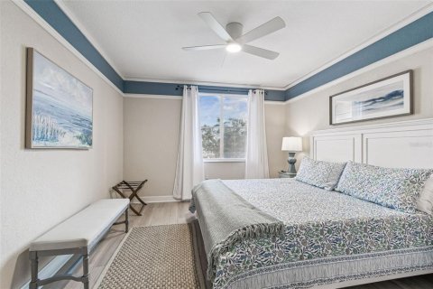 Condo in Saint Petersburg, Florida, 2 bedrooms  № 2219127 - photo 6