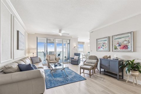 Condo in Saint Petersburg, Florida, 2 bedrooms  № 2219127 - photo 3