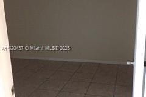Condo in Miramar, Florida, 2 bedrooms  № 1779763 - photo 7