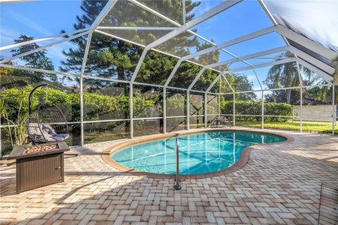 Villa ou maison à vendre à Palm Harbor, Floride: 2 chambres, 134.89 m2 № 2423754 - photo 24