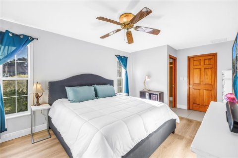 Villa ou maison à vendre à Palm Harbor, Floride: 2 chambres, 134.89 m2 № 2423754 - photo 7